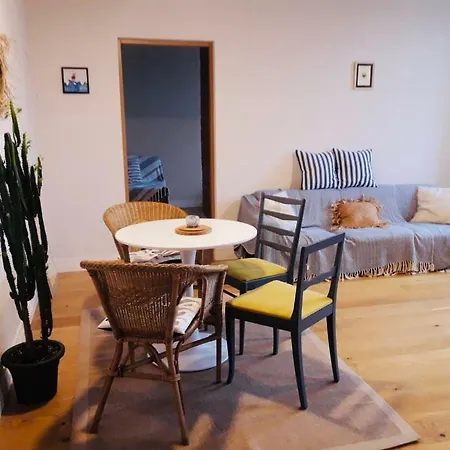 Stylish Apartment With Sauna Kuressaare Exterior photo